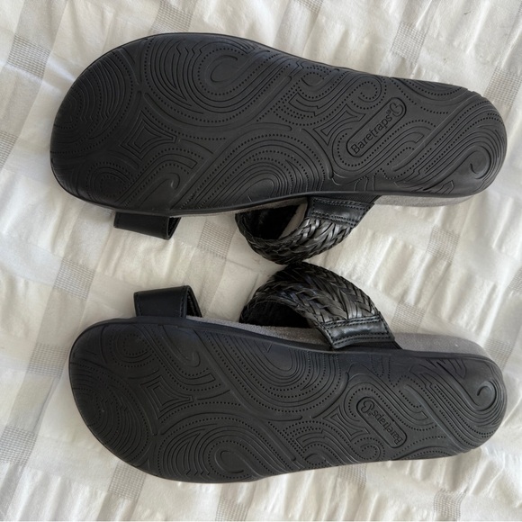 BareTraps Black Braided Sandals - Picture 2 of 2